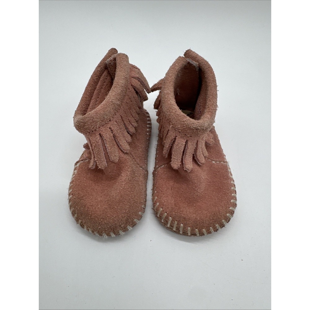 MINNETONKA‎ Size 2 Baby Moccasin Booties Pink Tassel Fringe  Leather